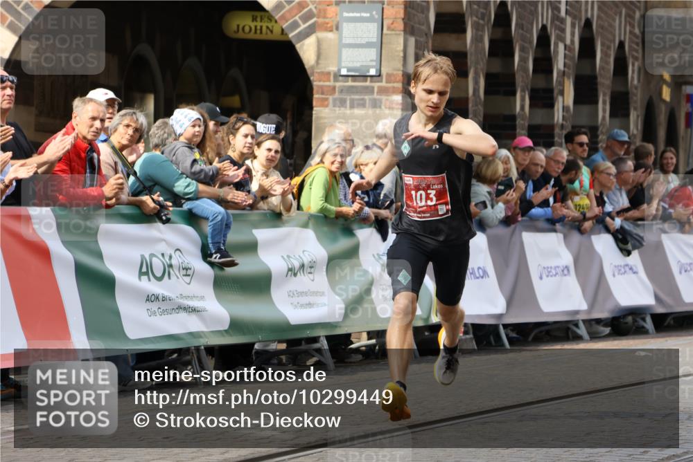 13.09.2026 - 21. swb-Marathon Bremen Strokosch-Dieckow http://msf.ph/oto/10299449 13.09.2026 12:46:38 Ziel 103, 1352, 1525, 8044, 574, 841 meine-sportfotos.de