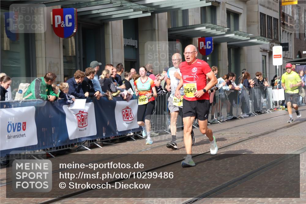 13.09.2026 - 21. swb-Marathon Bremen Strokosch-Dieckow http://msf.ph/oto/10299486 13.09.2026 10:47:13 Ziel 10189, 10210, 10223, 10270, 10310, 10319, 10594, 10807, 10860, 10873, 10898, 11130, 11187, 11269, 11469, 11646, 11809, 11894, 12048, 12077, 12195, 12296, 12318, 12547, 13521, 13528, 13545, 10289, 10319, 10504, 10744, 11060, 11187, 11199, 11212, 11344, 11462, 11608, 11650, 11651, 11661, 11783, 11814, 12048, 12298, 12415, 12470, 13589, 13613 meine-sportfotos.de