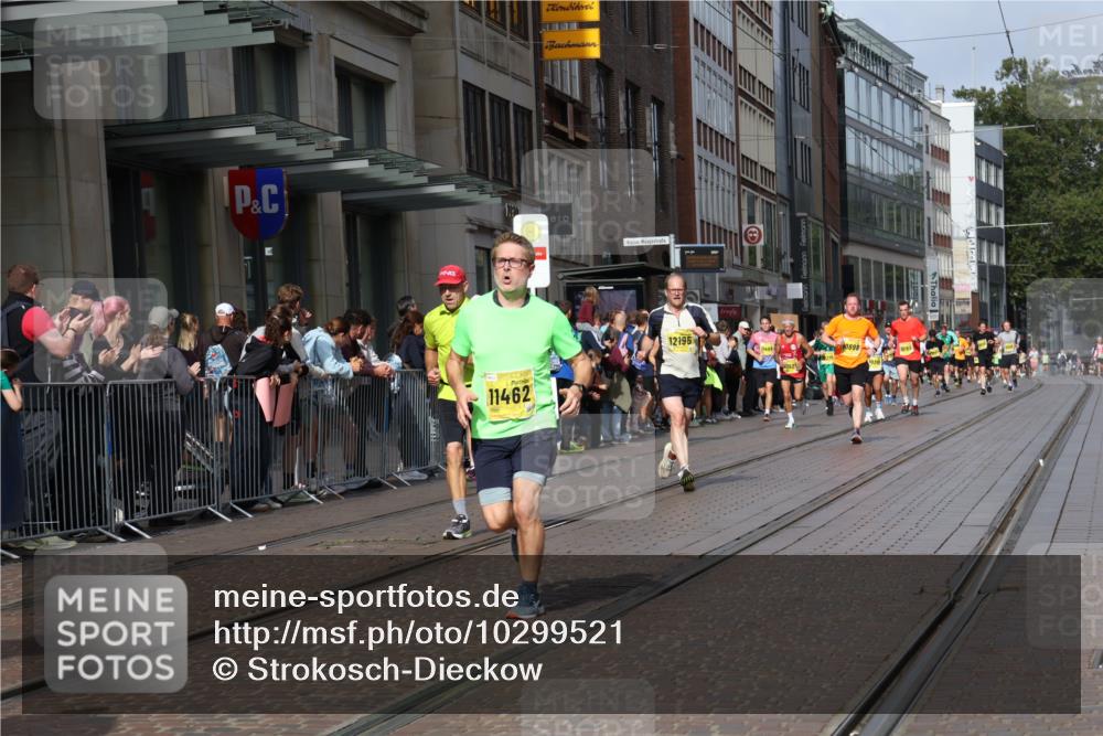 13.09.2026 - 21. swb-Marathon Bremen Strokosch-Dieckow http://msf.ph/oto/10299521 13.09.2026 10:47:14 Ziel 10189, 10210, 10223, 10270, 10310, 10393, 10594, 10807, 10860, 10873, 10898, 11130, 11269, 11469, 11646, 11809, 11894, 12077, 12195, 12296, 12318, 12547, 13521, 13528, 13545, 10289, 10319, 10504, 10744, 11060, 11187, 11199, 11212, 11344, 11462, 11608, 11650, 11651, 11661, 11783, 11814, 12048, 12298, 12415, 12470, 13528, 13589, 13613 meine-sportfotos.de