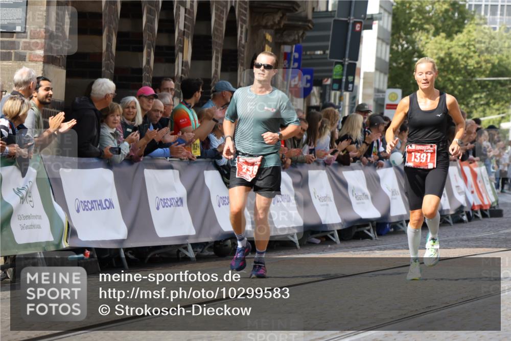 13.09.2026 - 21. swb-Marathon Bremen Strokosch-Dieckow http://msf.ph/oto/10299583 13.09.2026 12:47:00 Ziel 238, 574, 841, 1253, 1391, 649, 7741 meine-sportfotos.de