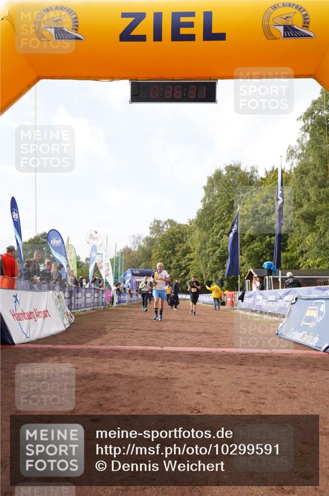 13.09.2026 - Airport Race Dennis Weichert http://msf.ph/oto/10299591 13.09.2026 10:37:04 Ziel 4127, 5227, 5228, 5244, 5252, 5276, 5445 meine-sportfotos.de