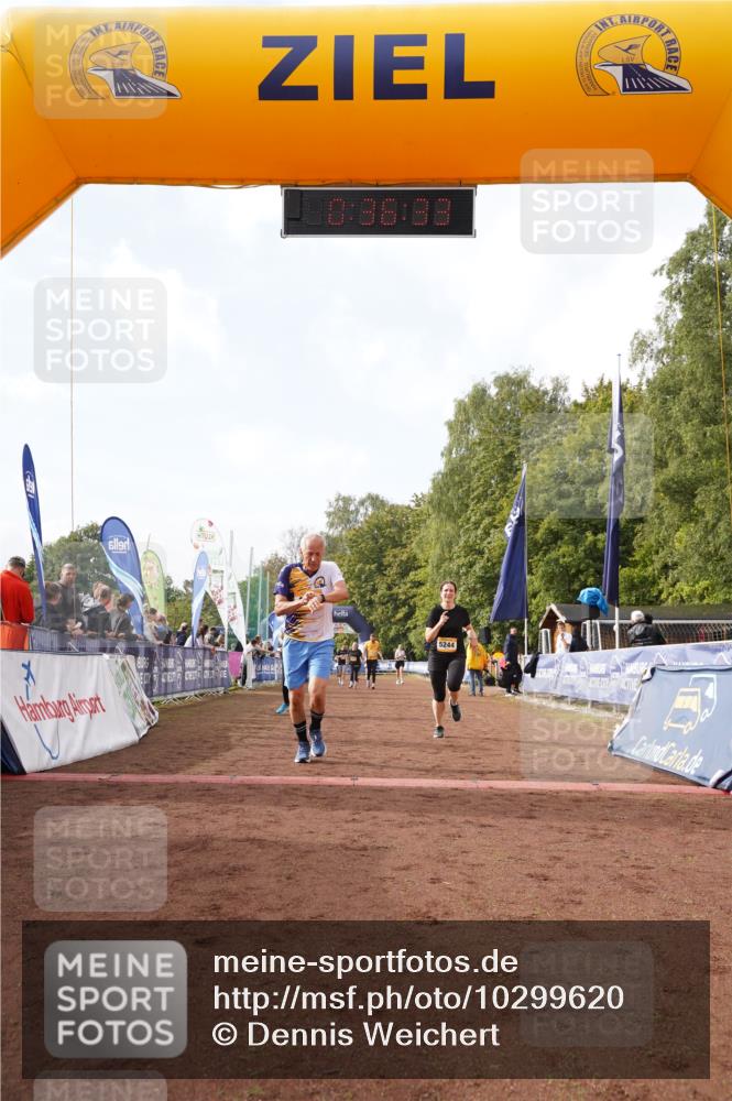 13.09.2026 - Airport Race Dennis Weichert http://msf.ph/oto/10299620 13.09.2026 10:37:07 Ziel 4127, 5227, 5228, 5244, 5276, 5445 meine-sportfotos.de