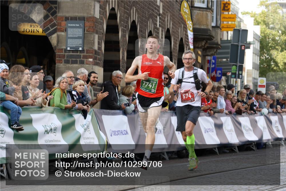 13.09.2026 - 21. swb-Marathon Bremen Strokosch-Dieckow http://msf.ph/oto/10299706 13.09.2026 12:47:07 Ziel 238, 574, 841, 1391, 7741 meine-sportfotos.de