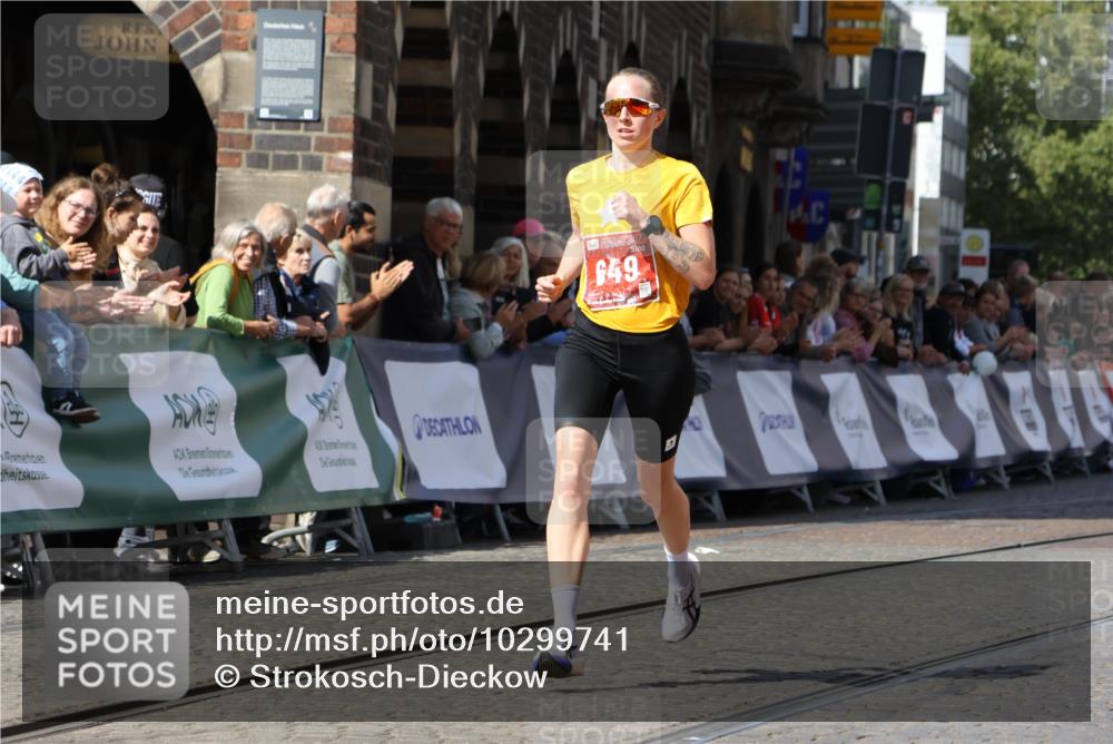 13.09.2026 - 21. swb-Marathon Bremen Strokosch-Dieckow http://msf.ph/oto/10299741 13.09.2026 12:47:30 Ziel 649, 7741, 991, 1161, 1783 meine-sportfotos.de