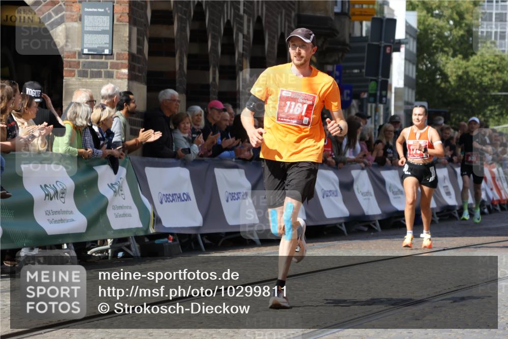 13.09.2026 - 21. swb-Marathon Bremen Strokosch-Dieckow http://msf.ph/oto/10299811 13.09.2026 12:48:04 Ziel 875, 991, 1161, 1783 meine-sportfotos.de