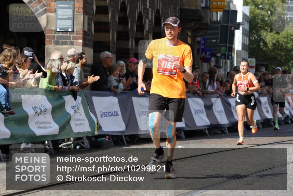 13.09.2026 - 21. swb-Marathon Bremen Strokosch-Dieckow http://msf.ph/oto/10299821 13.09.2026 12:48:05 Ziel 875, 991, 1161, 1783 meine-sportfotos.de