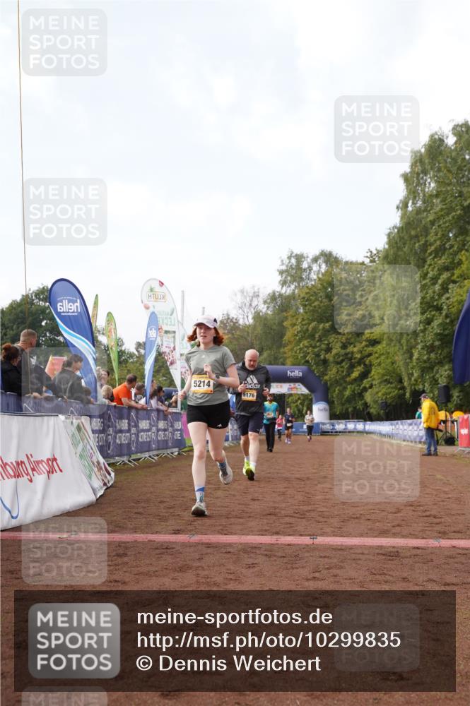 13.09.2026 - Airport Race Dennis Weichert http://msf.ph/oto/10299835 13.09.2026 10:37:42 Ziel 5176, 5214, 5303, 5397, 5405 meine-sportfotos.de