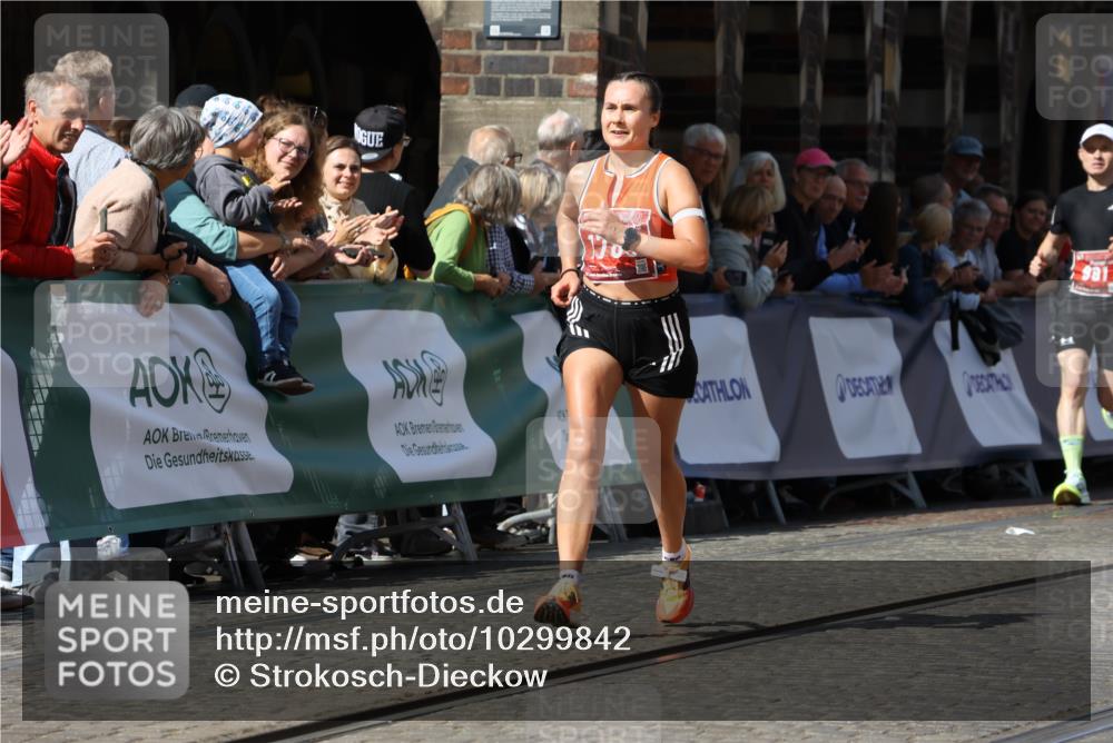 13.09.2026 - 21. swb-Marathon Bremen Strokosch-Dieckow http://msf.ph/oto/10299842 13.09.2026 12:48:07 Ziel 875, 991, 1161, 1783 meine-sportfotos.de