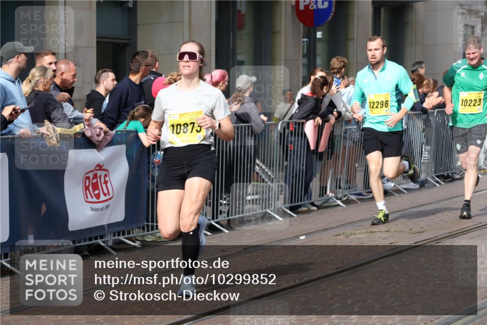 13.09.2026 - 21. swb-Marathon Bremen Strokosch-Dieckow http://msf.ph/oto/10299852 13.09.2026 10:47:29 Ziel 10172, 10210, 10223, 10393, 10592, 10594, 10860, 11018, 11130, 11360, 11634, 11735, 11809, 11894, 12077, 12278, 12318, 12547, 12558, 10189, 10223, 10270, 10310, 10319, 10744, 10807, 10873, 10898, 11187, 11269, 11462, 11469, 11646, 11650, 11651, 11814, 12048, 12195, 12296, 12298, 12318, 13521, 13528, 13545, 13589 meine-sportfotos.de