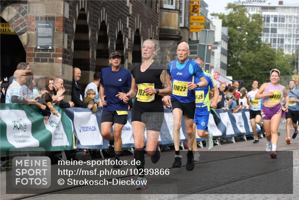 13.09.2026 - 21. swb-Marathon Bremen Strokosch-Dieckow http://msf.ph/oto/10299866 13.09.2026 10:50:35 Ziel 10170, 10876, 10923, 11111, 11128, 11178, 11497, 11499, 11680, 12045, 12240, 12269, 13562, 10267, 10764, 11076, 11220, 11753, 11774, 11961, 12052, 12070, 12309, 12488, 12560, 13544 meine-sportfotos.de