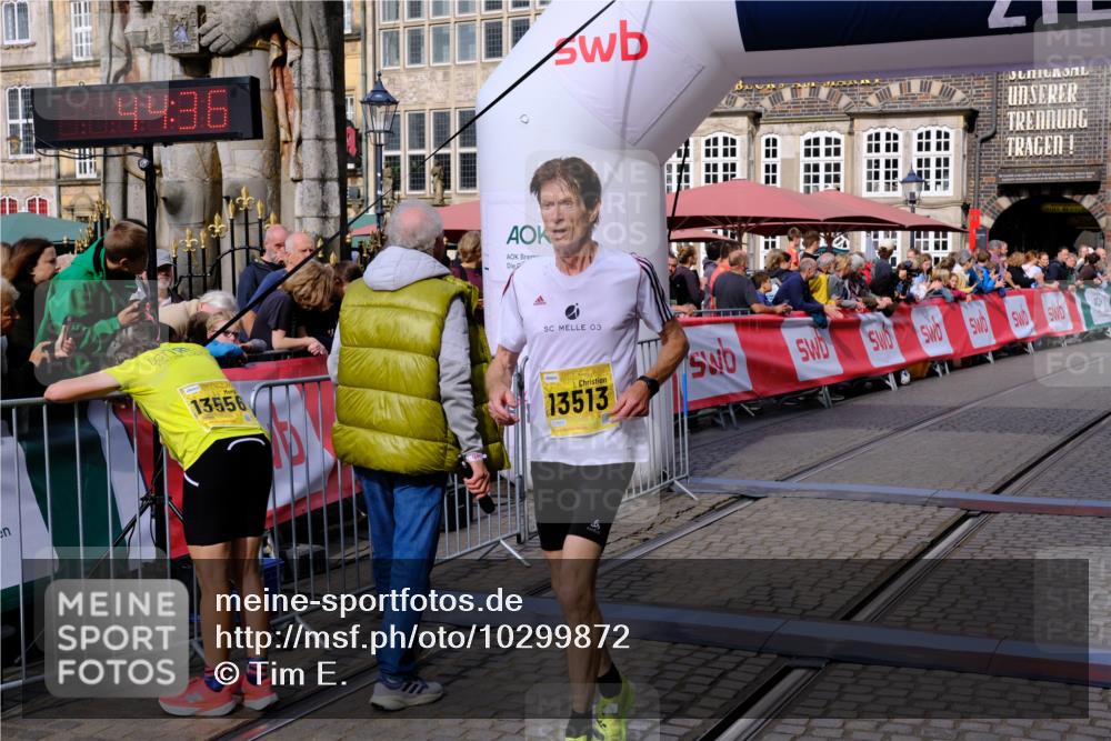 13.09.2026 - 21. swb-Marathon Bremen Tim E. http://msf.ph/oto/10299872 13.09.2026 10:39:53 Ziel 11713, 12404, 13513, 13642 meine-sportfotos.de