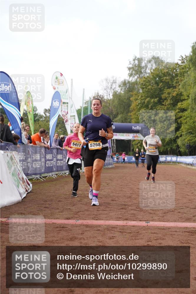13.09.2026 - Airport Race Dennis Weichert http://msf.ph/oto/10299890 13.09.2026 10:37:56 Ziel 5268, 5270, 5387, 5417 meine-sportfotos.de