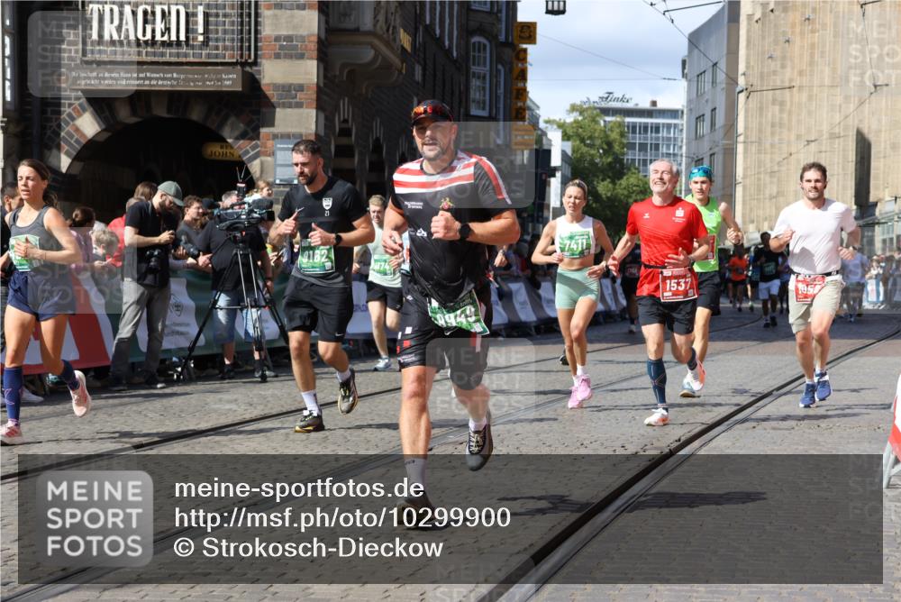 13.09.2026 - 21. swb-Marathon Bremen Strokosch-Dieckow http://msf.ph/oto/10299900 13.09.2026 13:20:33 Ziel 205, 232, 655, 1058, 1390, 1537, 1750, 1931, 2122, 2343, 2577, 2807, 2885, 2903, 3685, 3690, 4287, 4351, 5340, 5389, 5450, 5583, 6663, 6901, 7018, 7341, 7531, 7664, 8178, 9047, 9518, 9756, 541, 769, 876, 3866, 4174, 4357, 4482, 5213, 5855, 5954, 6177, 7411, 7517, 8005, 8141, 8804, 9162, 9691, 13126 meine-sportfotos.de