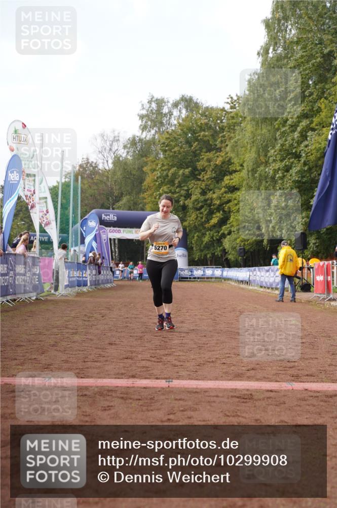 13.09.2026 - Airport Race Dennis Weichert http://msf.ph/oto/10299908 13.09.2026 10:37:57 Ziel 5268, 5270, 5417 meine-sportfotos.de