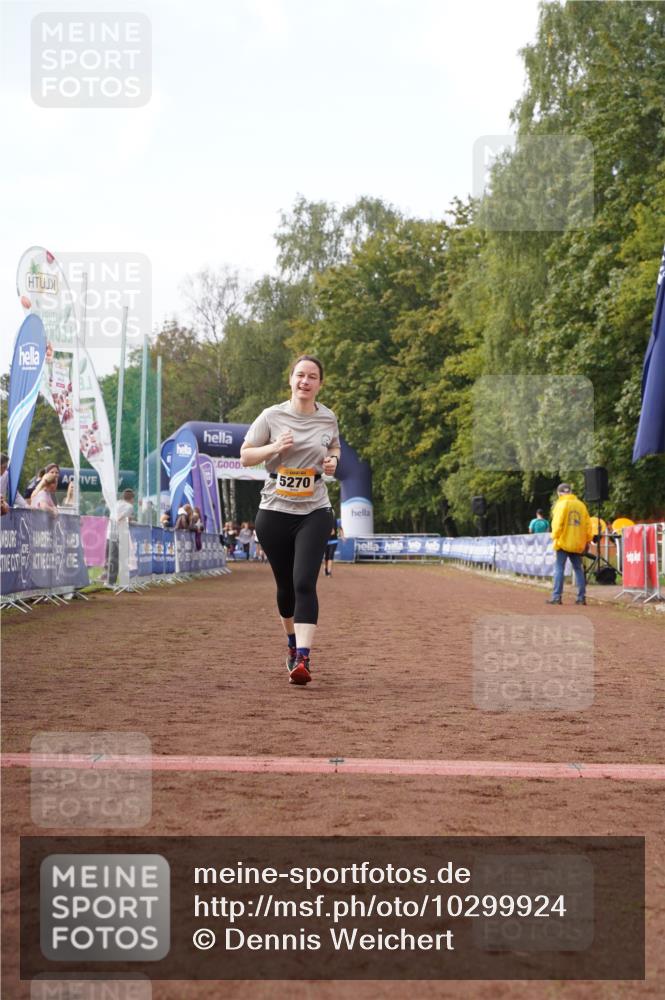 13.09.2026 - Airport Race Dennis Weichert http://msf.ph/oto/10299924 13.09.2026 10:37:58 Ziel 5268, 5270, 5417 meine-sportfotos.de