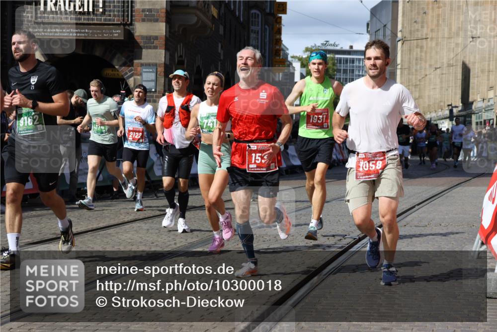 13.09.2026 - 21. swb-Marathon Bremen Strokosch-Dieckow http://msf.ph/oto/10300018 13.09.2026 13:20:35 Ziel 201, 205, 232, 334, 655, 1058, 1390, 1537, 1750, 1931, 2122, 2577, 2807, 2885, 2903, 3685, 3690, 4351, 5137, 5389, 5450, 5583, 6663, 6901, 7018, 7341, 7531, 7664, 8178, 9047, 9518, 9756, 13222, 541, 769, 876, 1881, 2640, 3356, 3866, 4174, 4482, 4612, 5213, 5855, 5954, 6177, 7517, 8005, 8141, 8804, 9691, 13126 meine-sportfotos.de