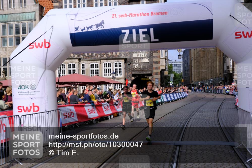13.09.2026 - 21. swb-Marathon Bremen Tim E. http://msf.ph/oto/10300047 13.09.2026 10:40:12 Ziel 11198, 11721, 12144, 12339, 13519 meine-sportfotos.de
