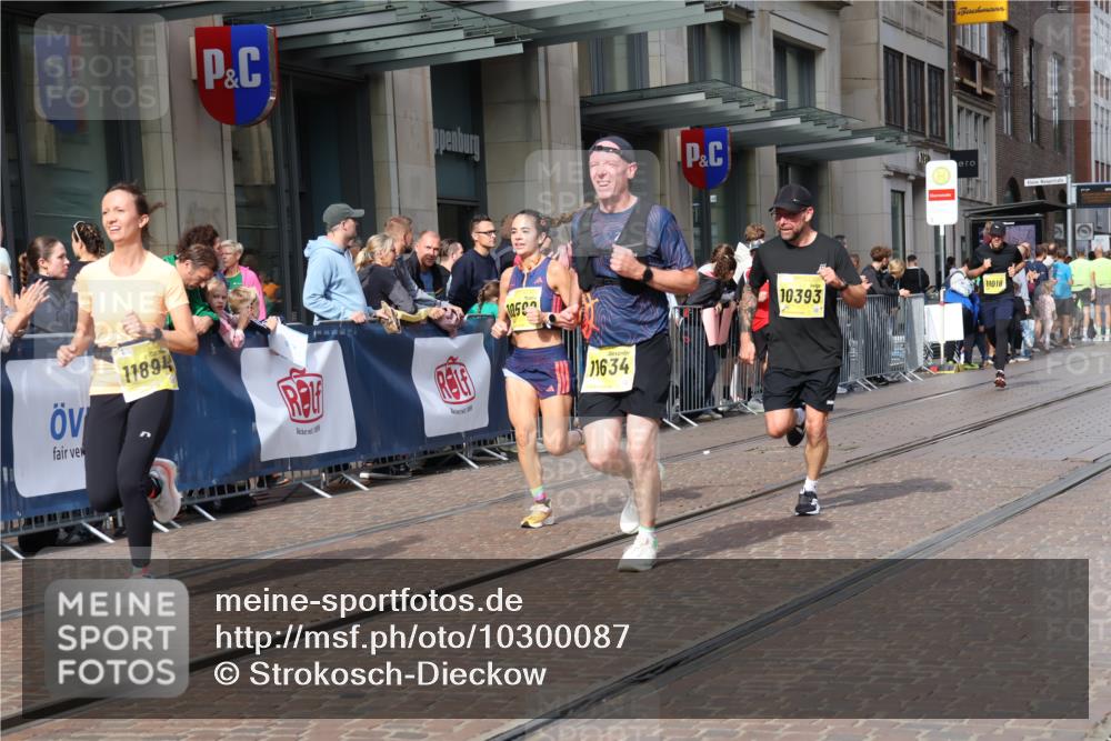 13.09.2026 - 21. swb-Marathon Bremen Strokosch-Dieckow http://msf.ph/oto/10300087 13.09.2026 10:47:42 Ziel 10142, 10316, 10329, 10592, 11018, 11058, 11193, 11360, 11634, 11735, 12278, 12354, 12487, 12558, 13620, 10172, 10189, 10210, 10223, 10270, 10310, 10393, 10592, 10594, 10807, 10860, 10873, 10898, 11018, 11130, 11269, 11469, 11634, 11646, 11809, 11894, 12077, 12195, 12296, 12318, 12547, 13521 meine-sportfotos.de