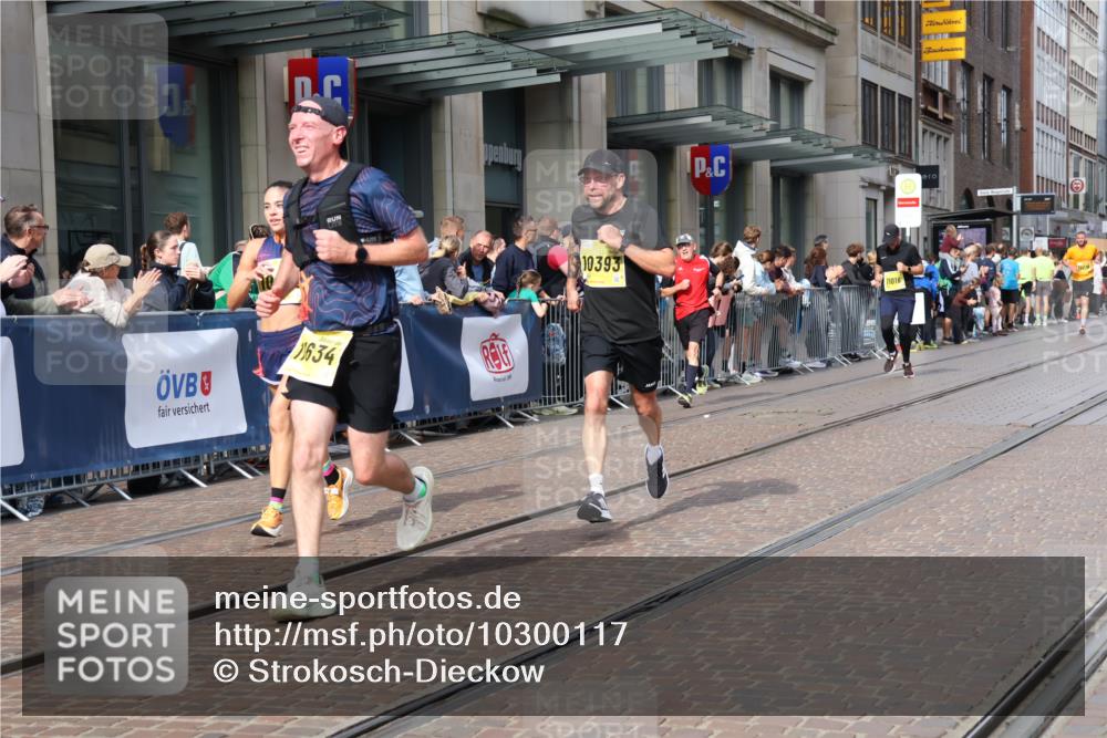 13.09.2026 - 21. swb-Marathon Bremen Strokosch-Dieckow http://msf.ph/oto/10300117 13.09.2026 10:47:43 Ziel 10142, 10316, 10329, 11058, 11193, 11360, 11735, 12278, 12354, 12487, 12558, 13620, 10172, 10189, 10210, 10223, 10270, 10310, 10393, 10592, 10594, 10807, 10860, 10873, 11018, 11130, 11469, 11634, 11646, 11809, 11894, 12077, 12195, 12296, 12318, 12547, 13521 meine-sportfotos.de