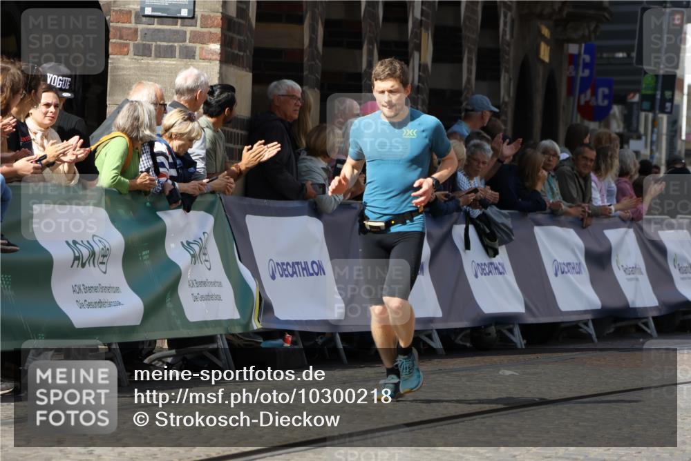 13.09.2026 - 21. swb-Marathon Bremen Strokosch-Dieckow http://msf.ph/oto/10300218 13.09.2026 12:49:12 Ziel 314, 934, 1428, 1917, 1483 meine-sportfotos.de