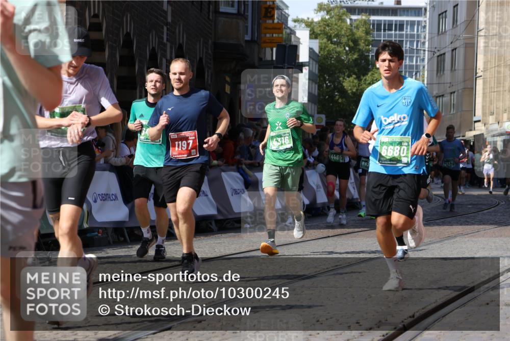 13.09.2026 - 21. swb-Marathon Bremen Strokosch-Dieckow http://msf.ph/oto/10300245 13.09.2026 13:20:50 Ziel 201, 232, 334, 876, 1197, 1528, 1646, 2493, 2577, 2953, 3813, 4174, 4351, 4357, 4358, 5137, 5450, 5493, 5855, 6495, 6496, 7411, 8178, 9047, 9162, 9721, 9949, 13222, 854, 1056, 1191, 2425, 3450, 3933, 4126, 4316, 4362, 4465, 5161, 6401, 6680, 6970, 7902, 8237, 8622, 8971, 13120 meine-sportfotos.de