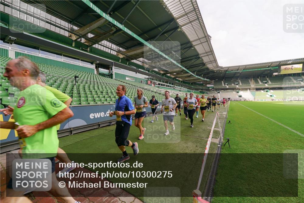 13.09.2026 - 21. swb-Marathon Bremen Michael Burmester http://msf.ph/oto/10300275 13.09.2026 10:39:28 Laufen im Stadion 10135, 10138, 10139, 10156, 10168, 10169, 10188, 10204, 10205, 10217, 10229, 10234, 10238, 10259, 10260, 10279, 10280, 10299, 10305, 10314, 10360, 10363, 10364, 10378, 10386, 10404, 10457, 10465, 10469, 10484, 10493, 10501, 10505, 10510, 10511, 10526, 10556, 10570, 10576, 10580, 10595, 10599, 10609, 10616, 10619, 10630, 10645, 10653, 10660, 10661, 10662, 10664, 10681, 10682, 10686, 10695, 10696, 10697, 10712, 10737, 10743, 10751, 10802, 10823 meine-sportfotos.de