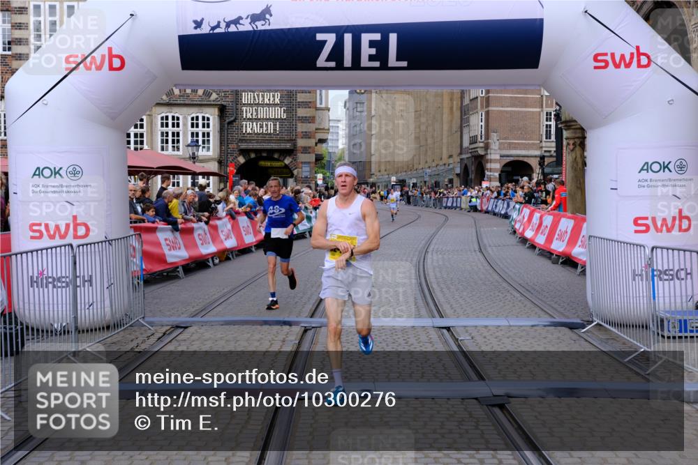 13.09.2026 - 21. swb-Marathon Bremen Tim E. http://msf.ph/oto/10300276 13.09.2026 10:41:09 Ziel 10575, 11903, 12477 meine-sportfotos.de