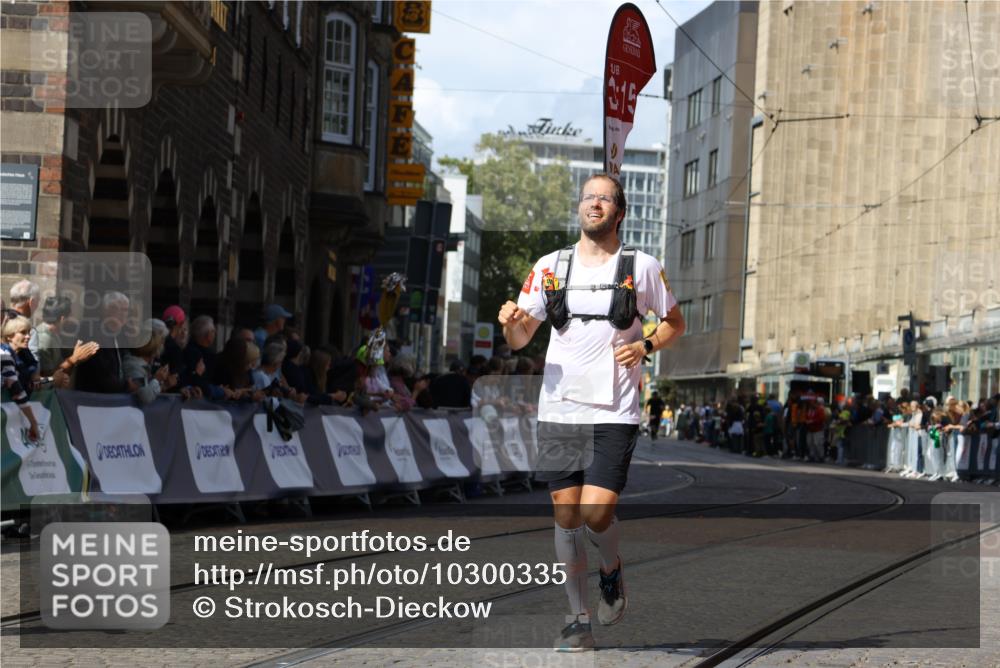13.09.2026 - 21. swb-Marathon Bremen Strokosch-Dieckow http://msf.ph/oto/10300335 13.09.2026 12:49:23 Ziel 934, 1428, 968, 1483 meine-sportfotos.de