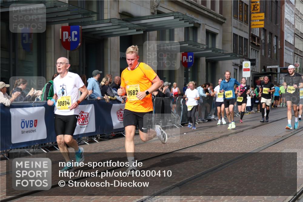 13.09.2026 - 21. swb-Marathon Bremen Strokosch-Dieckow http://msf.ph/oto/10300410 13.09.2026 10:48:25 Ziel 10231, 10269, 10489, 10538, 10770, 10814, 10815, 10917, 10993, 11196, 11372, 11611, 11885, 12204, 13512, 10316, 10329, 10421, 10426, 10638, 11058, 11135, 11193, 11241, 11582, 11683, 11781, 11815, 11837, 12259, 13570 meine-sportfotos.de