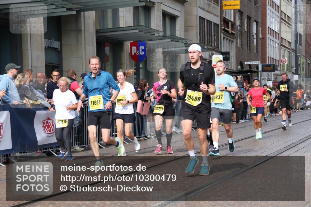 13.09.2026 - 21. swb-Marathon Bremen Strokosch-Dieckow http://msf.ph/oto/10300479 13.09.2026 10:48:27 Ziel 10231, 10269, 10489, 10538, 10770, 10815, 10917, 10993, 11196, 11372, 11611, 11885, 12204, 13512, 13555, 10269, 10316, 10421, 10426, 10489, 10638, 10814, 11058, 11135, 11241, 11582, 11683, 11781, 11815, 11837, 12259, 13570 meine-sportfotos.de