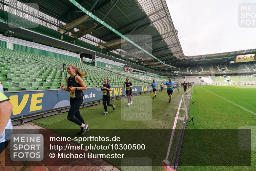 13.09.2026 - 21. swb-Marathon Bremen Michael Burmester http://msf.ph/oto/10300500 13.09.2026 10:40:28 Laufen im Stadion 10135, 10138, 10139, 10155, 10156, 10169, 10204, 10213, 10217, 10229, 10234, 10279, 10280, 10299, 10313, 10314, 10321, 10354, 10363, 10364, 10378, 10386, 10399, 10404, 10406, 10417, 10419, 10424, 10435, 10455, 10483, 10484, 10493, 10501, 10505, 10510, 10511, 10527, 10545, 10556, 10570, 10576, 10580, 10582, 10586, 10599, 10609, 10611, 10616, 10619, 10644, 10653, 10660, 10662, 10664, 10686, 10694, 10696, 10706, 10712, 10737, 10743, 10751, 10766, 10768 meine-sportfotos.de