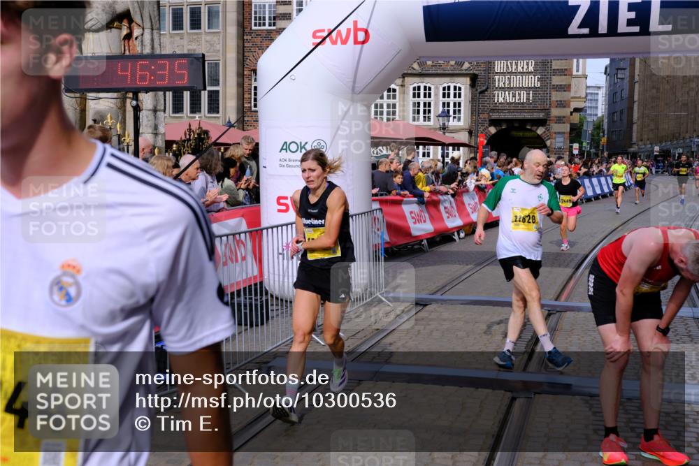 13.09.2026 - 21. swb-Marathon Bremen Tim E. http://msf.ph/oto/10300536 13.09.2026 10:41:51 Ziel 10341, 11426, 11527, 11628, 11944, 12246, 12442, 12455, 13520, 13586, 13600 meine-sportfotos.de