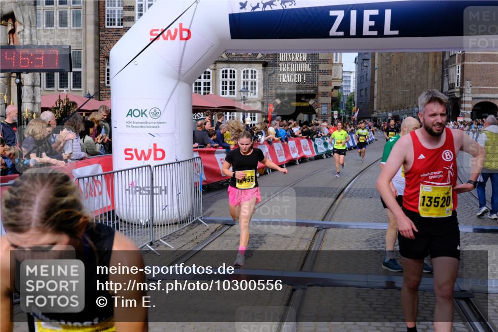 13.09.2026 - 21. swb-Marathon Bremen Tim E. http://msf.ph/oto/10300556 13.09.2026 10:41:54 Ziel 10341, 11426, 11527, 11628, 11944, 12246, 12442, 12455, 13586, 13600 meine-sportfotos.de