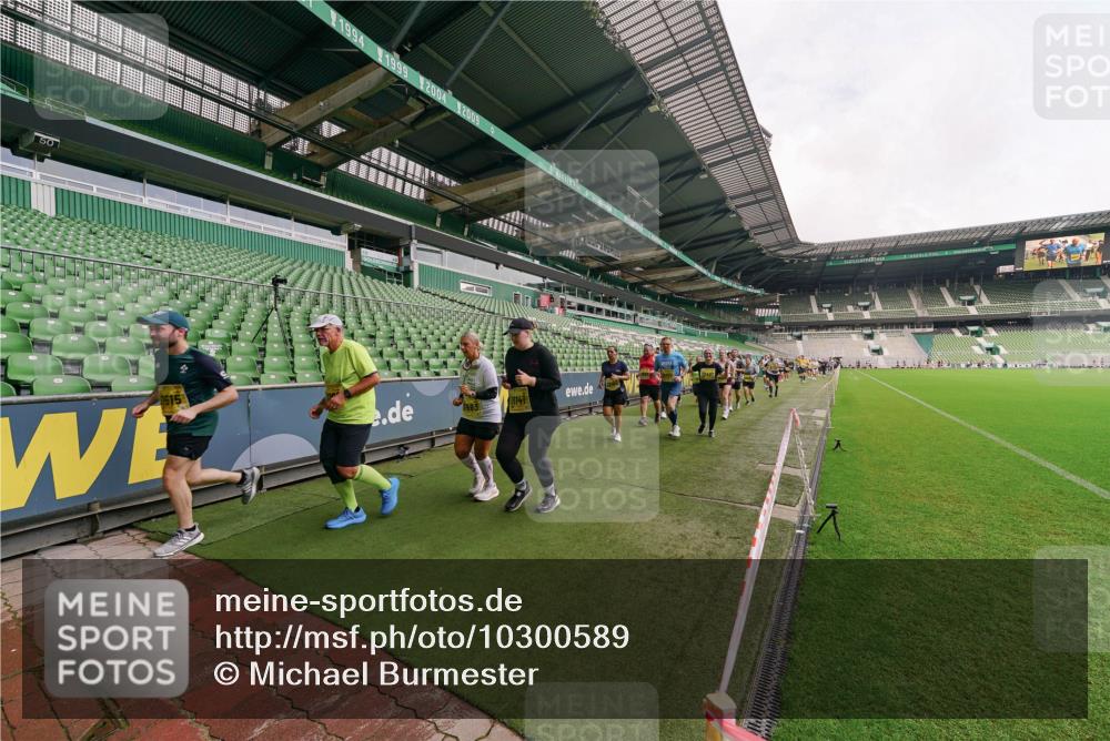 13.09.2026 - 21. swb-Marathon Bremen Michael Burmester http://msf.ph/oto/10300589 13.09.2026 10:40:57 Laufen im Stadion 10155, 10156, 10163, 10169, 10213, 10234, 10247, 10280, 10299, 10313, 10321, 10354, 10386, 10399, 10406, 10414, 10417, 10419, 10422, 10424, 10435, 10455, 10483, 10484, 10501, 10527, 10545, 10547, 10556, 10570, 10580, 10582, 10586, 10599, 10611, 10616, 10644, 10653, 10660, 10694, 10696, 10705, 10706, 10712, 10719, 10722, 10737, 10743, 10751, 10766, 10768, 10776, 10804, 10859, 10889, 11043, 11048, 11239 meine-sportfotos.de