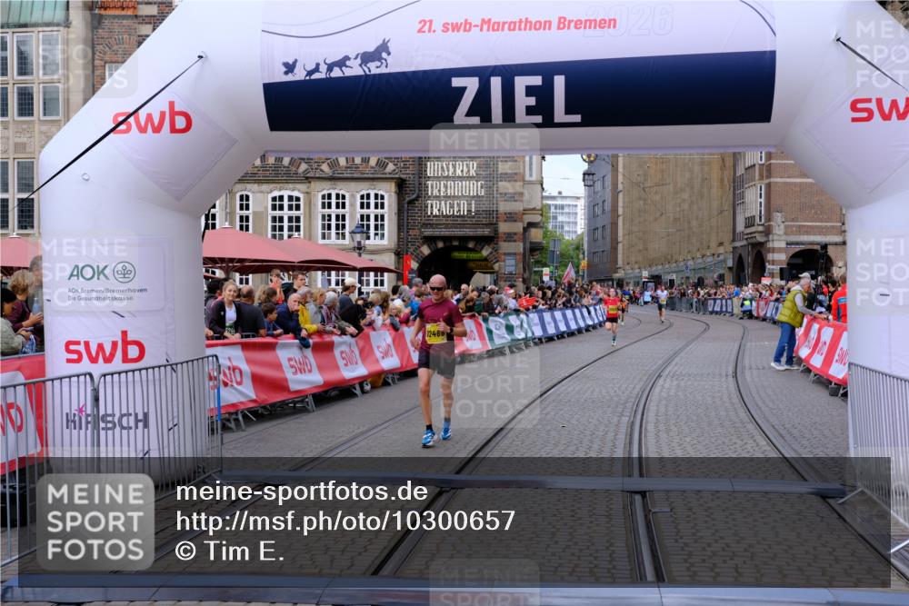 13.09.2026 - 21. swb-Marathon Bremen Tim E. http://msf.ph/oto/10300657 13.09.2026 10:42:11 Ziel 10341, 10972, 11527, 12468, 13621 meine-sportfotos.de