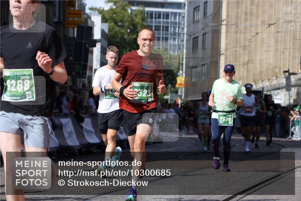 13.09.2026 - 21. swb-Marathon Bremen Strokosch-Dieckow http://msf.ph/oto/10300685 13.09.2026 13:21:09 Ziel 541, 769, 876, 1056, 1881, 2425, 2640, 3356, 3866, 4126, 4316, 4465, 4482, 4612, 5161, 5213, 5954, 6177, 6401, 6680, 7517, 7902, 8005, 8141, 8804, 8971, 9691, 13126, 226, 2979, 3534, 4234, 4445, 4484, 4519, 8323, 8408, 8791, 9514, 9900 meine-sportfotos.de