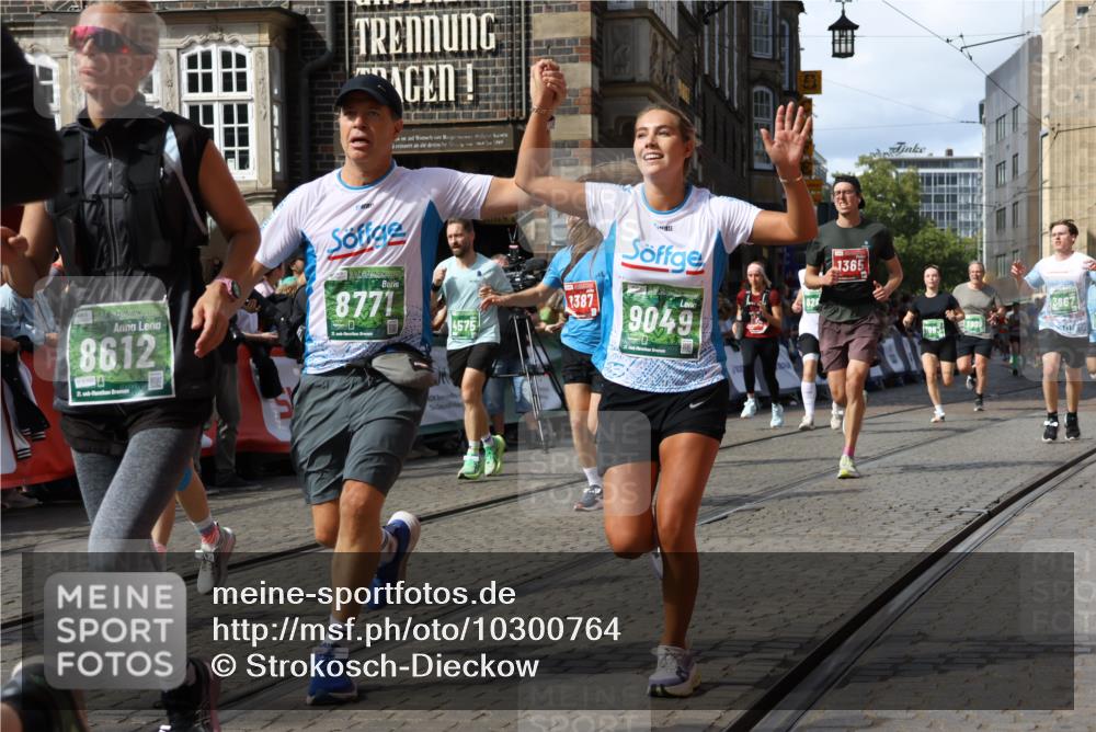 13.09.2026 - 21. swb-Marathon Bremen Strokosch-Dieckow http://msf.ph/oto/10300764 13.09.2026 13:29:49 Ziel 132, 1083, 1243, 1365, 1387, 1581, 2076, 2301, 2742, 2957, 3030, 3258, 3721, 3846, 4541, 4576, 5244, 5599, 6103, 6384, 6499, 6690, 6930, 7013, 7384, 7426, 7631, 7649, 8007, 8009, 8066, 8099, 8277, 8338, 8594, 8675, 8831, 9889, 13031, 109, 454, 1173, 1205, 1308, 1611, 1653, 1759, 1780, 1848, 2126, 3190, 3667, 3908, 4524, 4575, 5039, 5198, 5348, 5631, 6720, 7093, 8110, 8267, 8470, 8899, 9104, 9125 meine-sportfotos.de