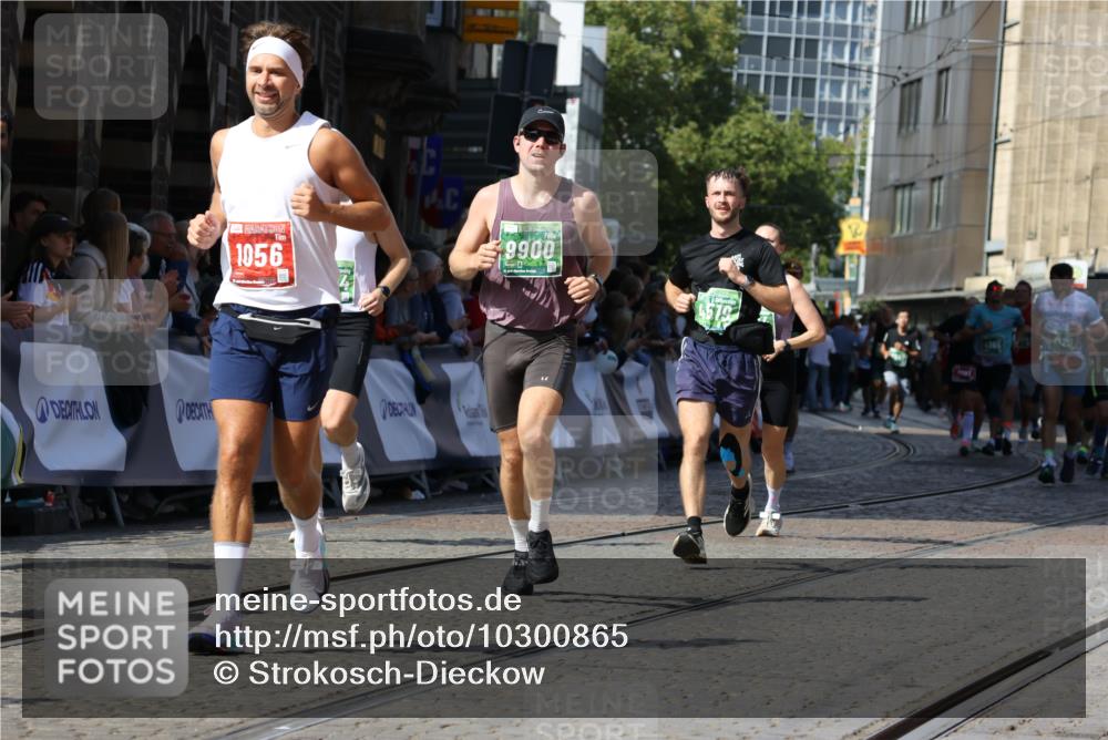 13.09.2026 - 21. swb-Marathon Bremen Strokosch-Dieckow http://msf.ph/oto/10300865 13.09.2026 13:21:17 Ziel 854, 1056, 1191, 1881, 2425, 2640, 3356, 3450, 3933, 4126, 4316, 4362, 4465, 4612, 5161, 6401, 6680, 6970, 7902, 8005, 8237, 8622, 8971, 13120, 2904, 3120, 3202, 3534, 3655, 4165, 4234, 4445, 4484, 4519, 6862, 8184, 8270, 8730, 8923, 9048, 9514, 9722, 9900 meine-sportfotos.de