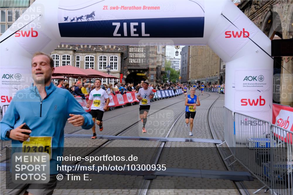 13.09.2026 - 21. swb-Marathon Bremen Tim E. http://msf.ph/oto/10300935 13.09.2026 10:42:43 Ziel 10358, 10632, 10775, 11375, 11630, 11895, 12395, 12525 meine-sportfotos.de