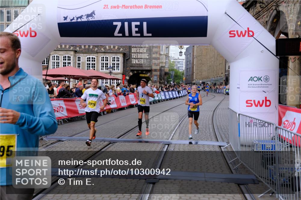 13.09.2026 - 21. swb-Marathon Bremen Tim E. http://msf.ph/oto/10300942 13.09.2026 10:42:43 Ziel 10358, 10632, 10775, 11375, 11630, 11895, 12395, 12525 meine-sportfotos.de
