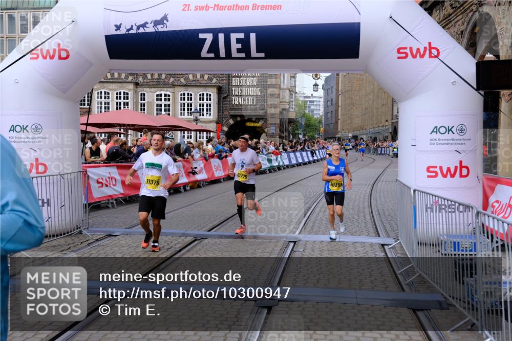 13.09.2026 - 21. swb-Marathon Bremen Tim E. http://msf.ph/oto/10300947 13.09.2026 10:42:44 Ziel 10358, 10632, 10775, 11375, 11630, 11779, 11895, 12395, 12525 meine-sportfotos.de