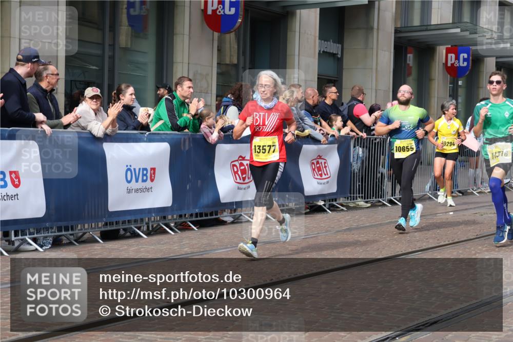 13.09.2026 - 21. swb-Marathon Bremen Strokosch-Dieckow http://msf.ph/oto/10300964 13.09.2026 10:49:07 Ziel 10294, 10514, 10655, 10739, 10835, 10846, 10910, 11092, 11191, 11567, 11621, 11635, 11896, 11984, 12376, 13577, 10253, 10293, 10392, 10566, 11316, 11567, 11885, 11891, 11896, 12027, 12132, 12149, 12204, 12350, 12450, 12529, 13512, 13555, 13577 meine-sportfotos.de