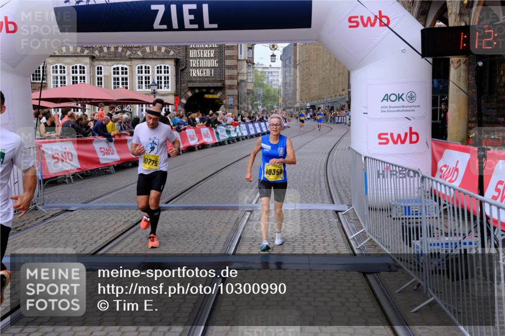 13.09.2026 - 21. swb-Marathon Bremen Tim E. http://msf.ph/oto/10300990 13.09.2026 10:42:45 Ziel 10358, 10632, 10775, 11375, 11630, 11779, 12395, 12525 meine-sportfotos.de