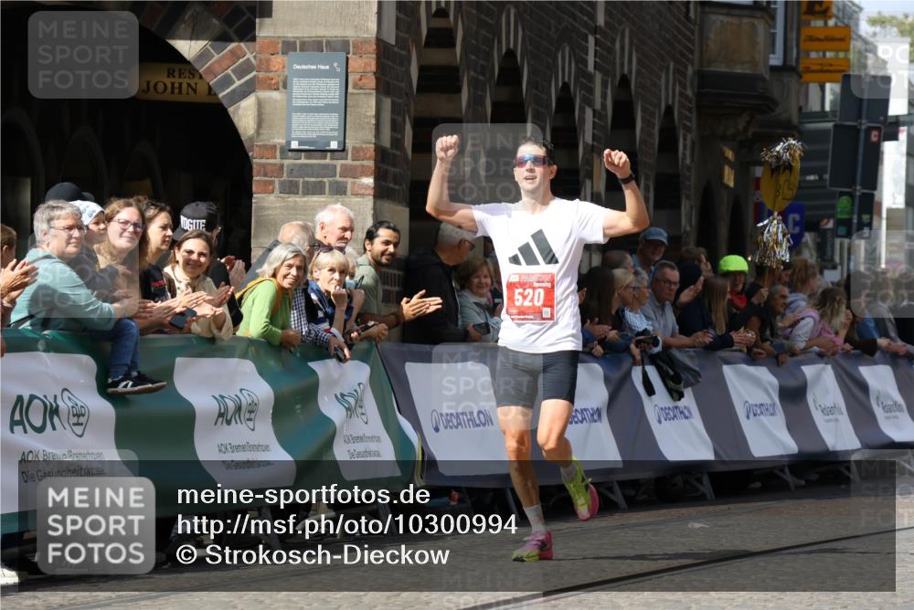 13.09.2026 - 21. swb-Marathon Bremen Strokosch-Dieckow http://msf.ph/oto/10300994 13.09.2026 12:50:46 Ziel 520, 4232, 8075, 1214, 1639 meine-sportfotos.de