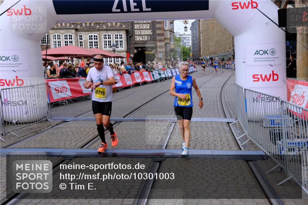 13.09.2026 - 21. swb-Marathon Bremen Tim E. http://msf.ph/oto/10301003 13.09.2026 10:42:45 Ziel 10358, 10632, 10775, 11375, 11630, 11779, 12395, 12525 meine-sportfotos.de
