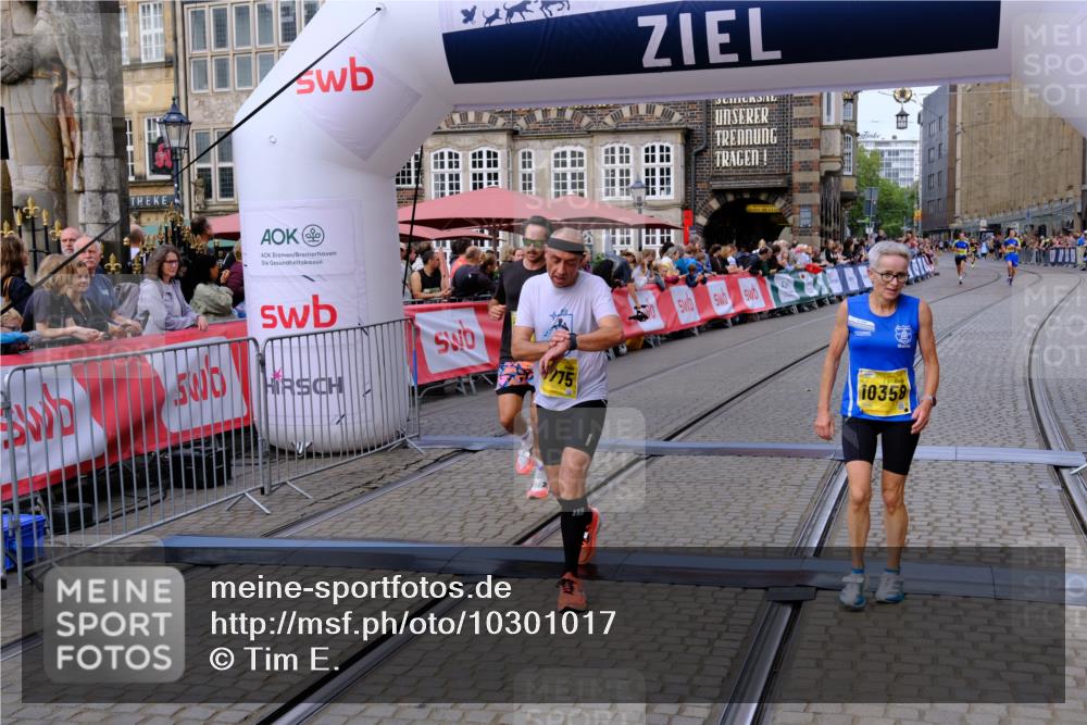 13.09.2026 - 21. swb-Marathon Bremen Tim E. http://msf.ph/oto/10301017 13.09.2026 10:42:46 Ziel 10358, 10632, 10775, 11375, 11630, 11779, 12395, 12525 meine-sportfotos.de