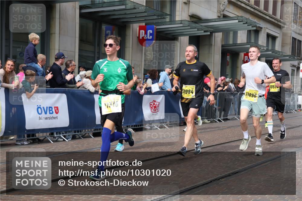13.09.2026 - 21. swb-Marathon Bremen Strokosch-Dieckow http://msf.ph/oto/10301020 13.09.2026 10:49:09 Ziel 10294, 10655, 10739, 10835, 10846, 10910, 11092, 11191, 11621, 11635, 11717, 12376, 10253, 10293, 10392, 10514, 10566, 10655, 11316, 11567, 11885, 11891, 11896, 11984, 12027, 12132, 12149, 12204, 12350, 12450, 12529, 13512, 13555, 13577 meine-sportfotos.de