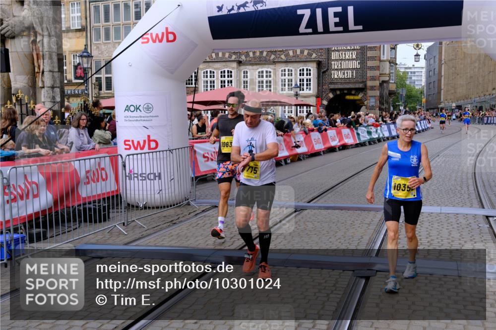 13.09.2026 - 21. swb-Marathon Bremen Tim E. http://msf.ph/oto/10301024 13.09.2026 10:42:46 Ziel 10358, 10632, 10775, 11375, 11630, 11779, 12395, 12525 meine-sportfotos.de