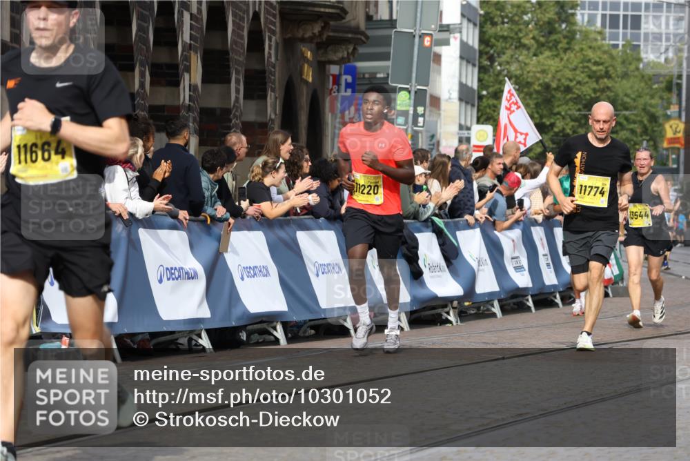 13.09.2026 - 21. swb-Marathon Bremen Strokosch-Dieckow http://msf.ph/oto/10301052 13.09.2026 10:50:43 Ziel 10170, 10233, 10525, 10840, 10923, 11111, 11178, 11276, 11497, 11499, 11622, 11680, 11742, 12045, 12078, 12269, 12447, 13562, 10200, 10537, 11076, 11087, 11170, 11753, 11961, 12004, 12070, 12179, 12351, 12560 meine-sportfotos.de