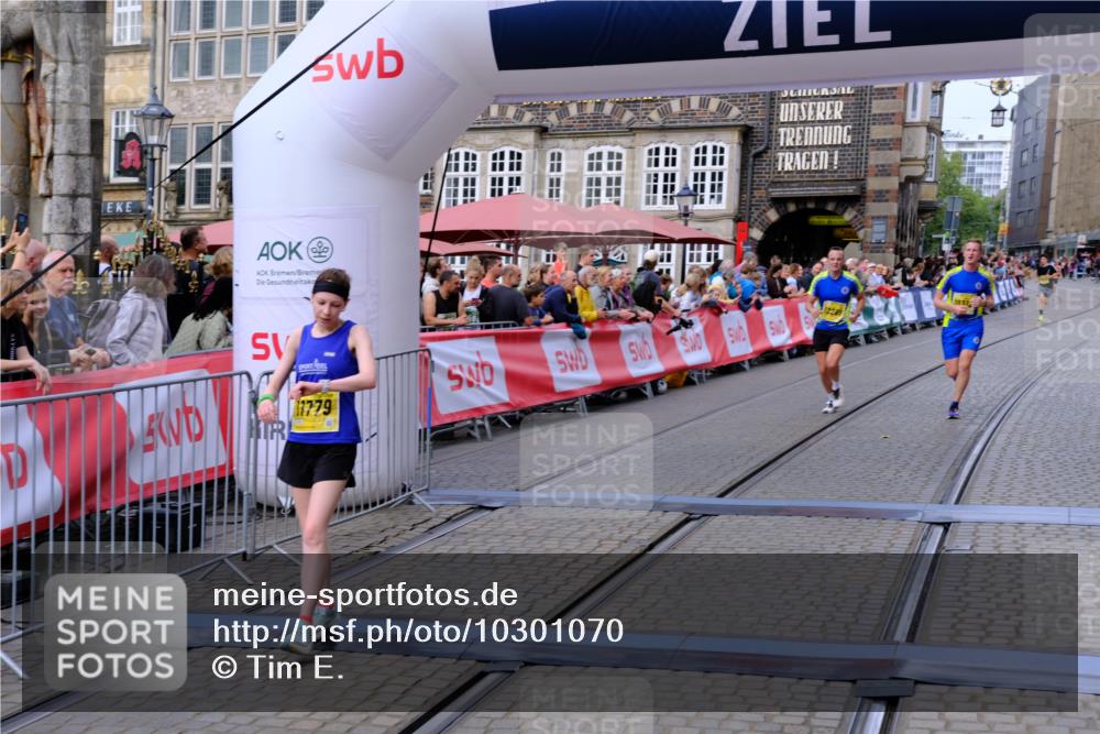 13.09.2026 - 21. swb-Marathon Bremen Tim E. http://msf.ph/oto/10301070 13.09.2026 10:42:54 Ziel 10312, 10358, 10632, 10775, 10816, 11375, 11779, 12281 meine-sportfotos.de